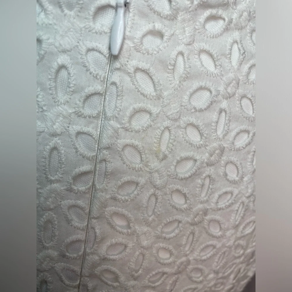 Cato Eyelet Lace Sleeveless Midi Sheath‎ Dress in White and Orange - Picture 4 of 5